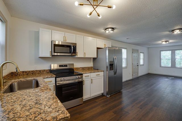 927 Hulana Street, Rossville, GA 30741