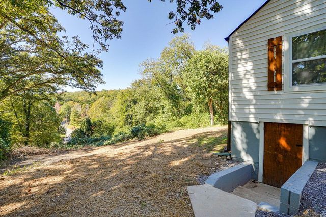 927 Hulana Street, Rossville, GA 30741