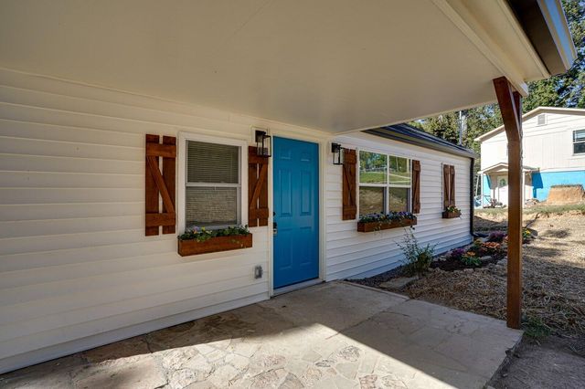 927 Hulana Street, Rossville, GA 30741