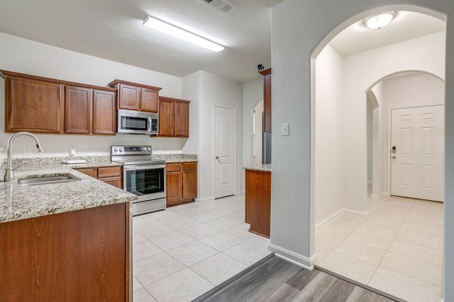 6252 Jasper Lake Drive, Fort Worth, TX 76179