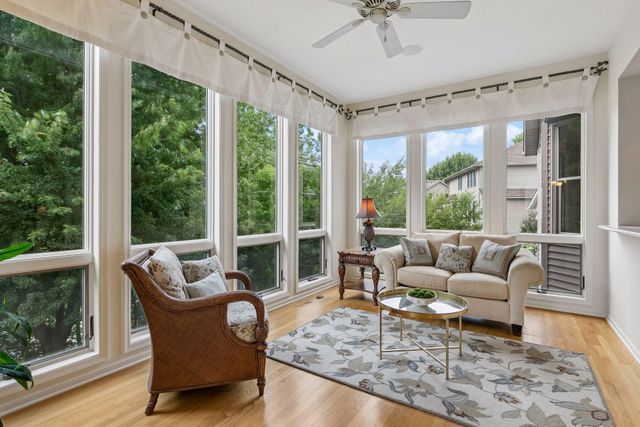 19081 Inndale Drive, Lakeville, MN 55044