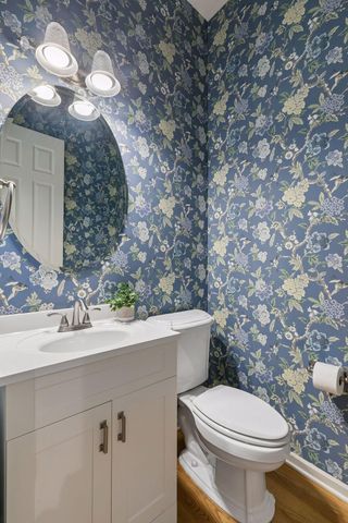 19081 Inndale Drive, Lakeville, MN 55044
