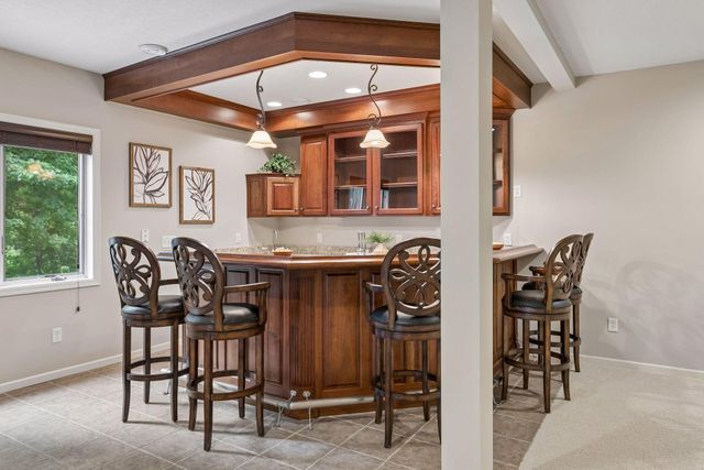 19081 Inndale Drive, Lakeville, MN 55044