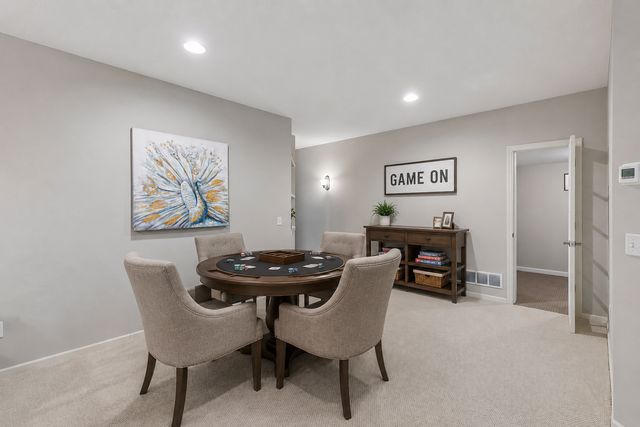 19081 Inndale Drive, Lakeville, MN 55044