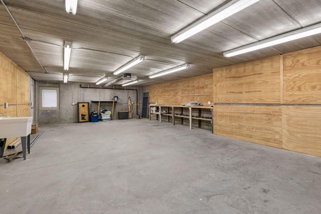 19081 Inndale Drive, Lakeville, MN 55044