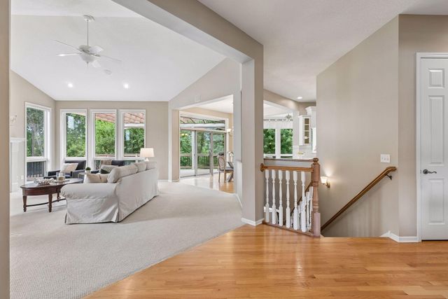 19081 Inndale Drive, Lakeville, MN 55044