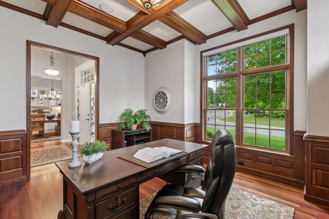 19081 Inndale Drive, Lakeville, MN 55044