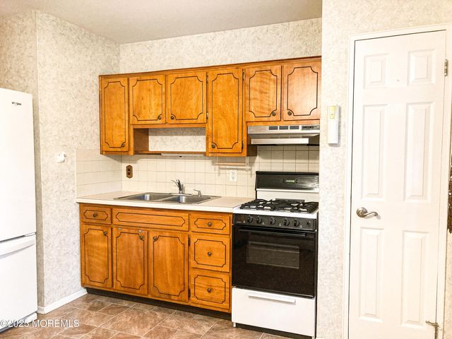 13B Pheasant Street, Manchester, NJ 08759