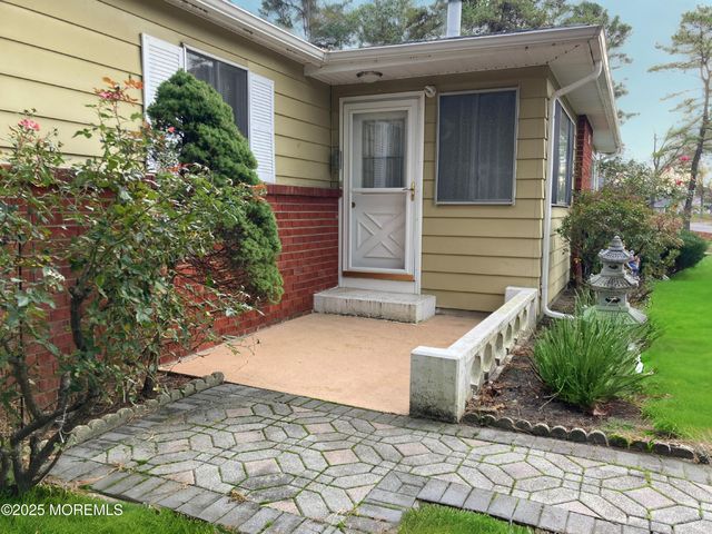 13B Pheasant Street, Manchester, NJ 08759