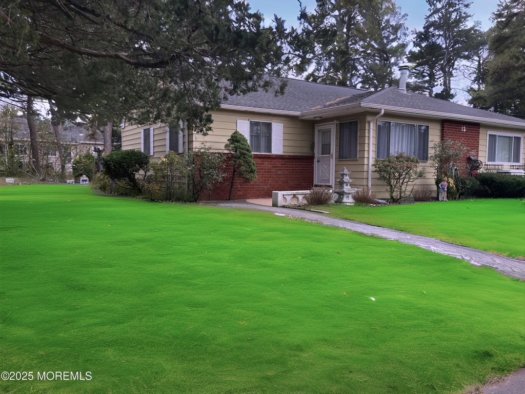 13B Pheasant Street, Manchester, NJ 08759