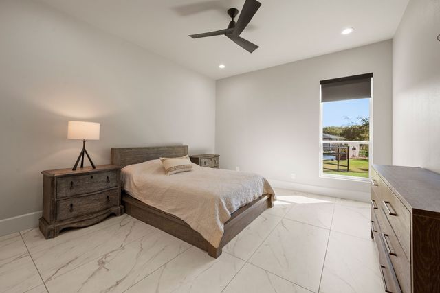 916 Dove Creek Court, Bartonville, TX 76226