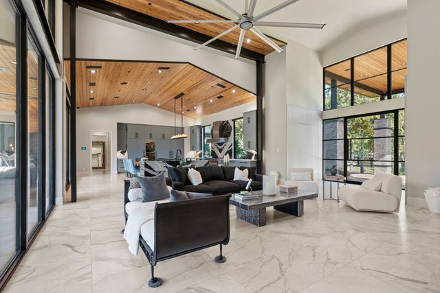 916 Dove Creek Court, Bartonville, TX 76226