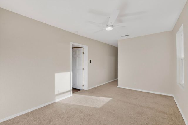 459 60th Street NW, Albuquerque, NM 87105