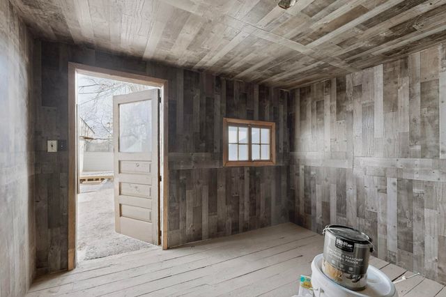 459 60th Street NW, Albuquerque, NM 87105