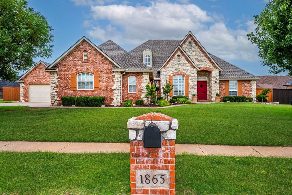 1865 Buckskin Court, Blanchard, OK 73010