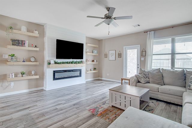 1813 Rialto Lane, Crowley, TX 76036