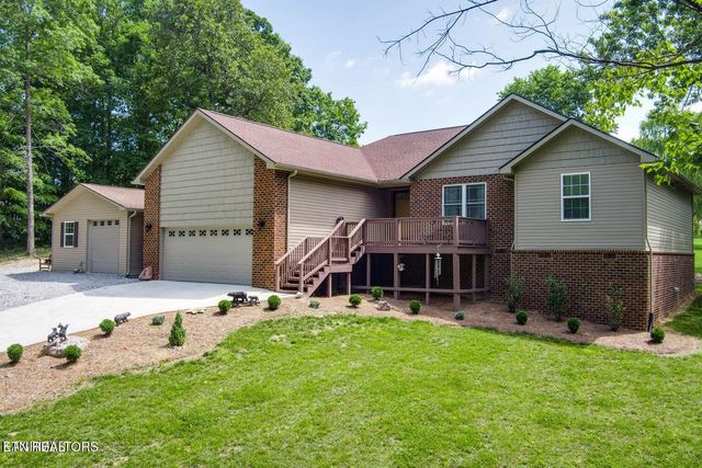 127 Iron Wood Circle, Crossville, TN 38571