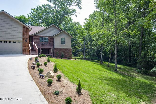 127 Iron Wood Circle, Crossville, TN 38571