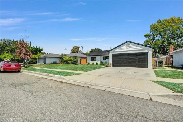14492 Spa Drive, Huntington Beach, CA 92647