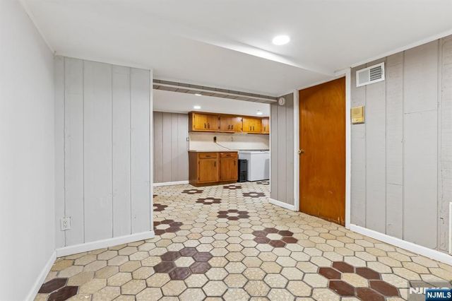 84 Howard Place, Nutley, NJ 07110