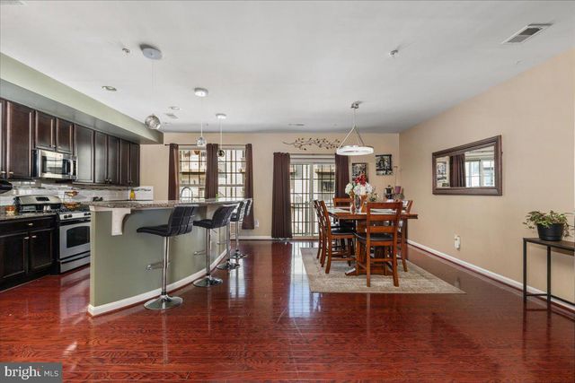 7828 CEDAR BRANCH DR, Gainesville, VA 20155