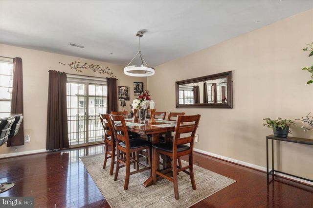 7828 CEDAR BRANCH DR, Gainesville, VA 20155