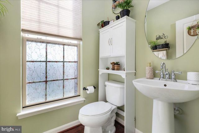 7828 CEDAR BRANCH DR, Gainesville, VA 20155