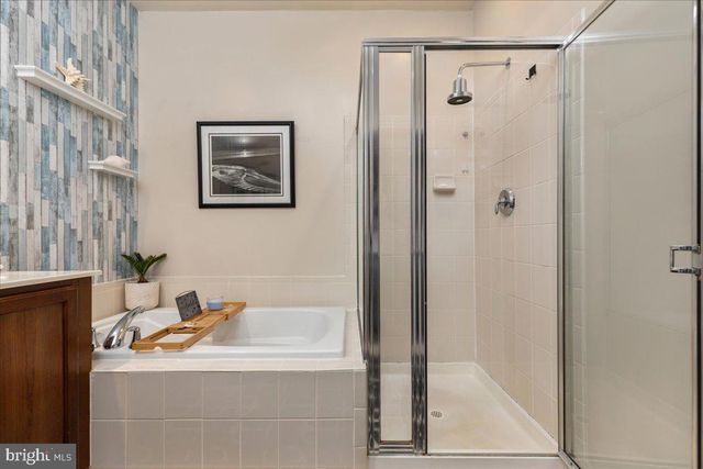 7828 CEDAR BRANCH DR, Gainesville, VA 20155
