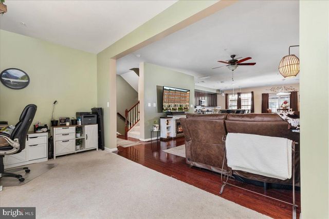 7828 CEDAR BRANCH DR, Gainesville, VA 20155