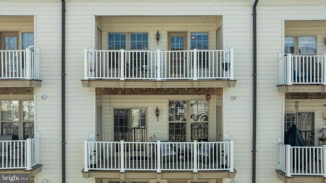 7828 CEDAR BRANCH DR, Gainesville, VA 20155