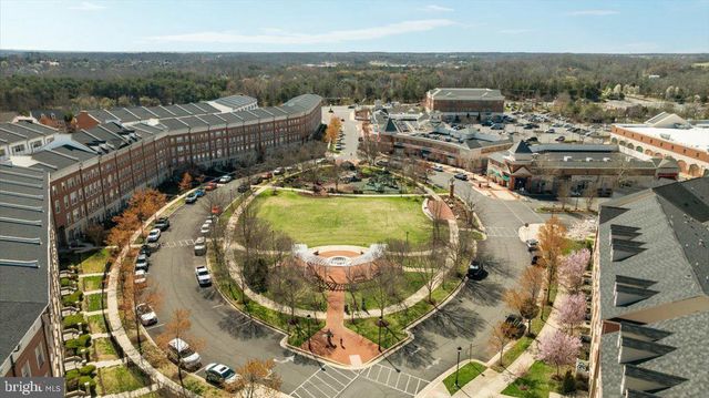 7828 CEDAR BRANCH DR, Gainesville, VA 20155
