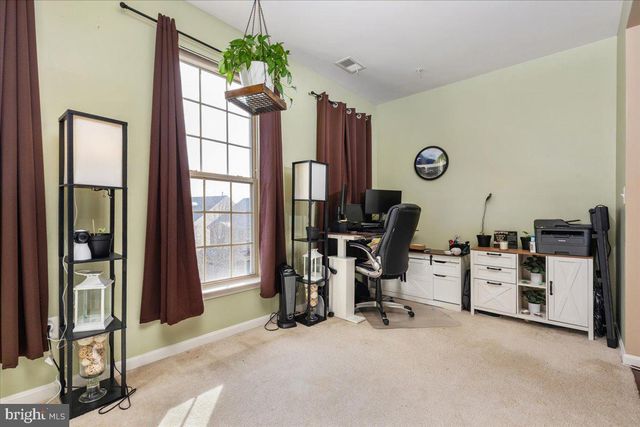 7828 CEDAR BRANCH DR, Gainesville, VA 20155