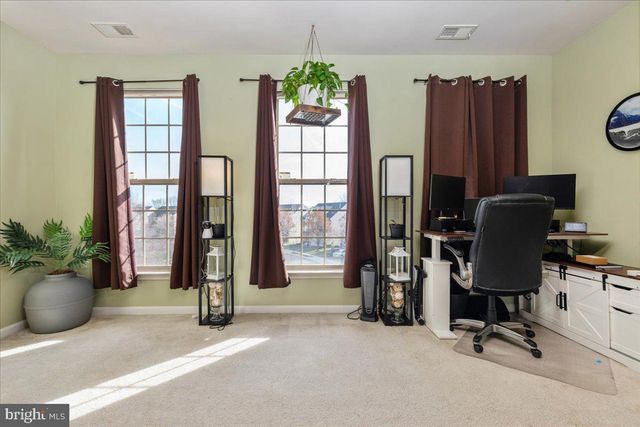 7828 CEDAR BRANCH DR, Gainesville, VA 20155