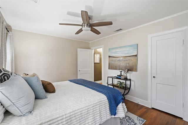 5326 Bradford Drive, Dallas, TX 75235