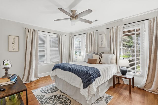 5326 Bradford Drive, Dallas, TX 75235