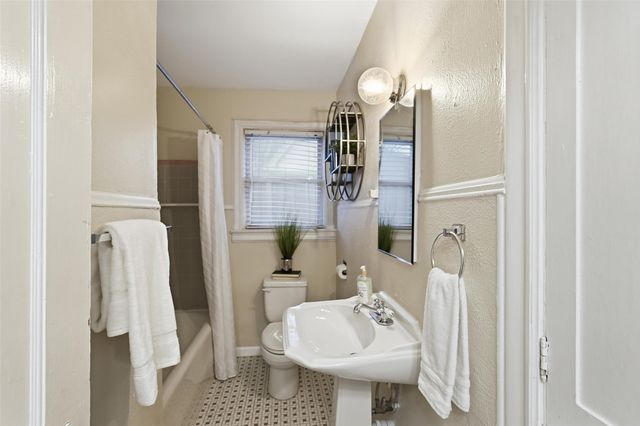 5326 Bradford Drive, Dallas, TX 75235