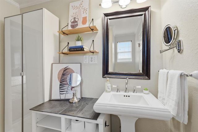 5326 Bradford Drive, Dallas, TX 75235