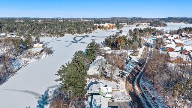 215 Canyon Road, Wisconsin Dells, WI 53965