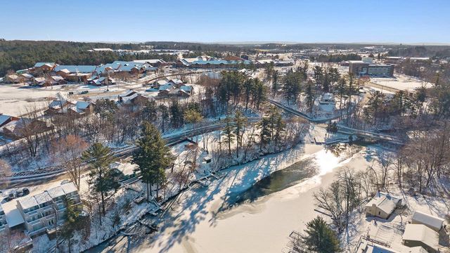 215 Canyon Road, Wisconsin Dells, WI 53965