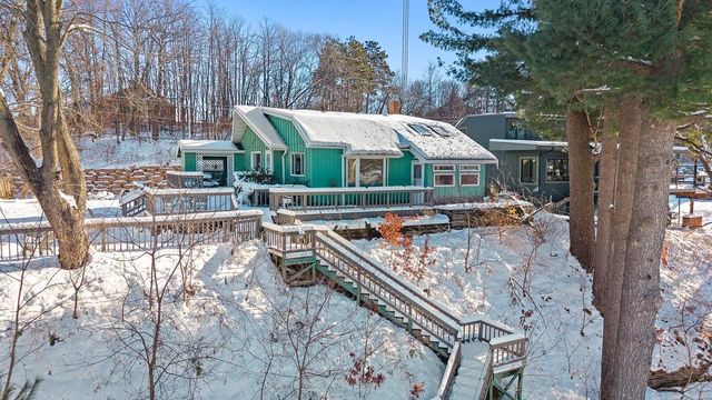 215 Canyon Road, Wisconsin Dells, WI 53965