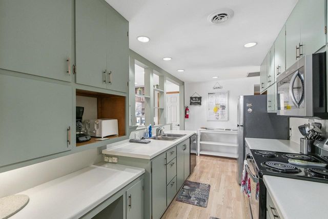 215 Canyon Road, Wisconsin Dells, WI 53965