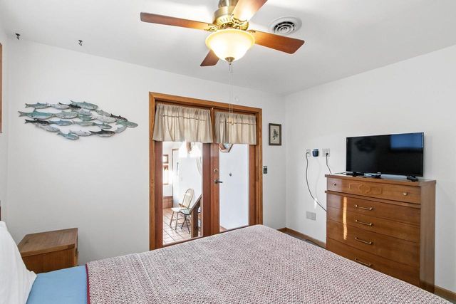 215 Canyon Road, Wisconsin Dells, WI 53965