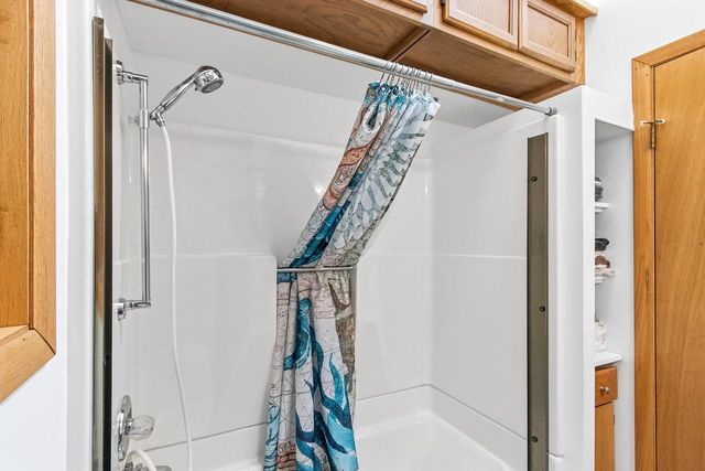 215 Canyon Road, Wisconsin Dells, WI 53965