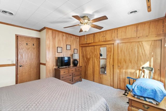 215 Canyon Road, Wisconsin Dells, WI 53965