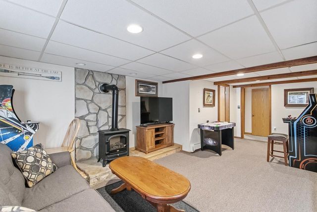 215 Canyon Road, Wisconsin Dells, WI 53965