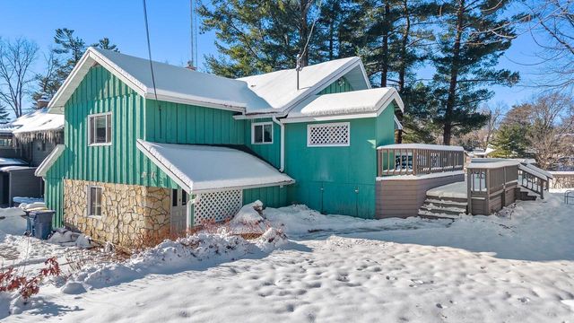 215 Canyon Road, Wisconsin Dells, WI 53965