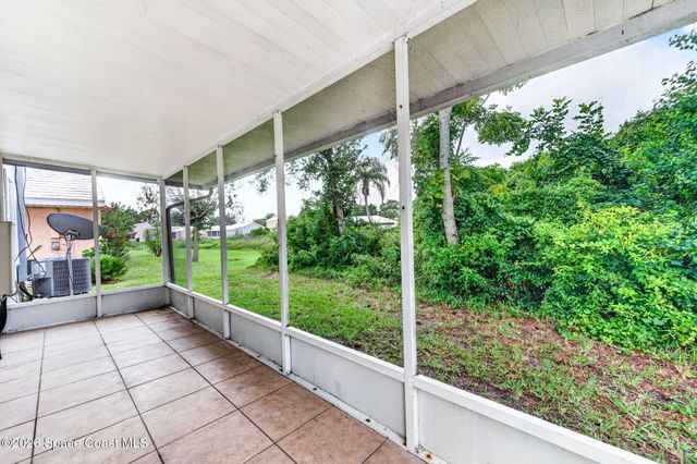 1923 Sugarberry Court NE, Palm Bay, FL 32905