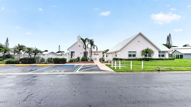 1923 Sugarberry Court NE, Palm Bay, FL 32905