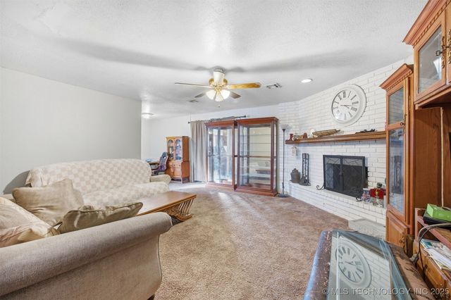 13523 E 31st Place, Tulsa, OK 74134