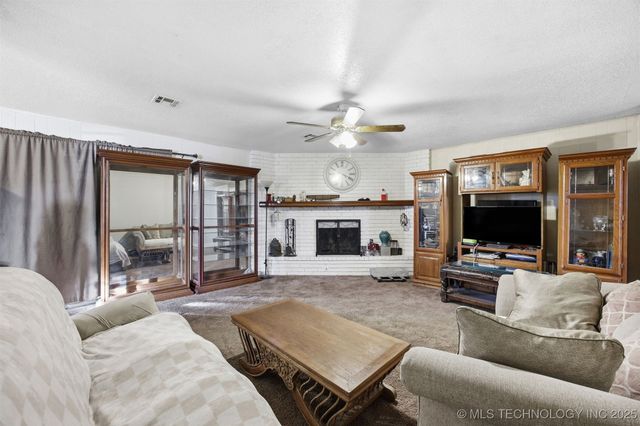 13523 E 31st Place, Tulsa, OK 74134